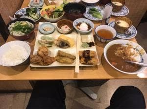 ぎゃあてい