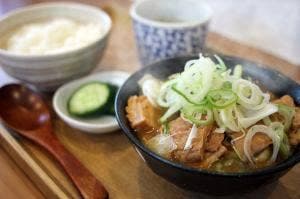 もつ煮込み定食専門店 ポノ・オーレ