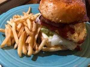 Wonder ハンバーガーとパンケーキのお店