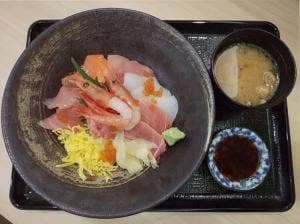 まぐろ魚河岸日本列島 イオンモールナゴヤドーム前