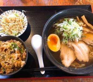 らーめん 石亭