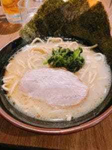 横浜家系ラーメン 武田家 旭川店