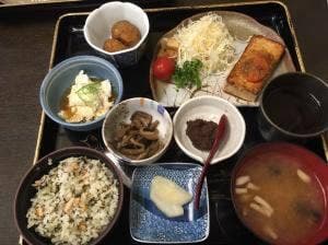 白峰特産品販売施設 菜さい