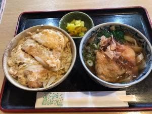 きしめん・みそ煮込み 三嶋屋