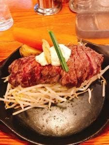 ビフテキ屋 うえすたん 空港店