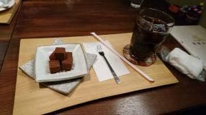 お城の下で