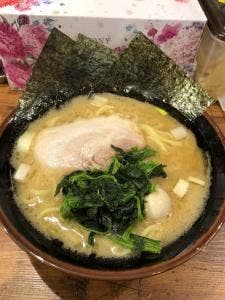 横浜家系ラーメン 極楽家 日ノ出町店