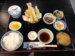 レストラン 万作 道の駅 蛍街道 西ノ市