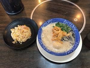 博多ラーメン とみた
