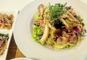 薬膳＆オリーブ料理 ナカノバ