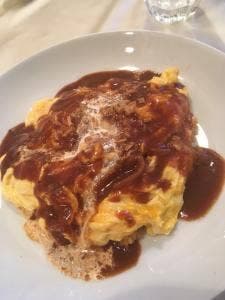 レストラン・カフェ クイーン