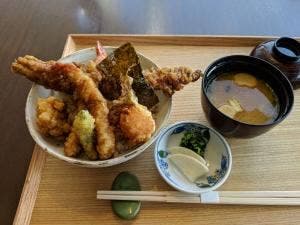 レストラン ロータス