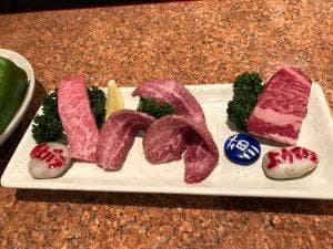 炭火焼肉ふうふう亭