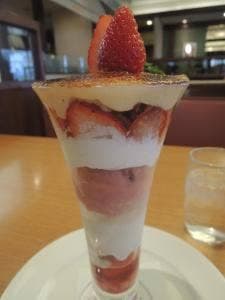 ロイヤルホスト 平尾店