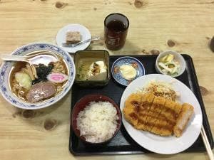 司鮨