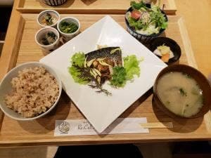 Re Cell Kitchen 〜断食ごはん と 飲む野菜〜