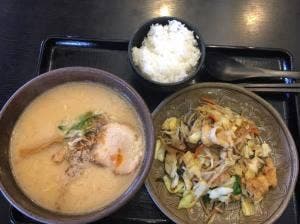 中華ファミリーレストラン 五味八珍 湖西店