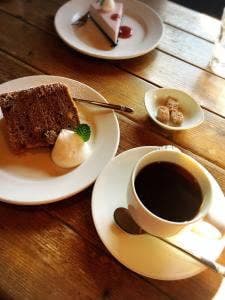 カフェ ログハット