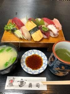 宝寿し