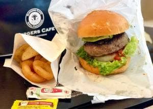 バーガーズカフェグリル フクヨシ