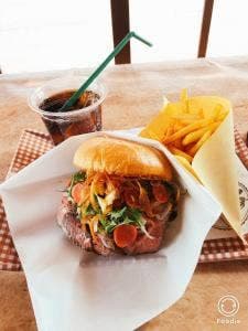 Navel Burger Stars