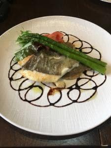 ダイニングカフェ サラード