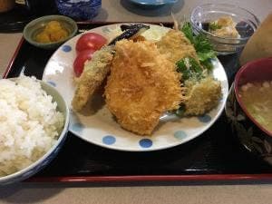 食事処 ふたご亭