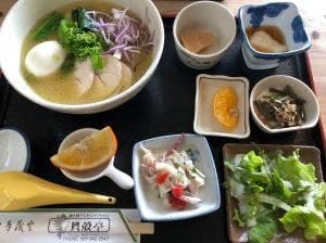 貝殻亭