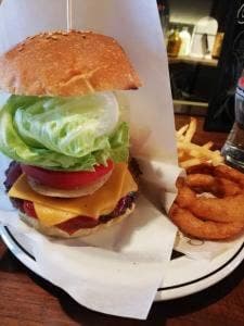 diningbar SHIPS