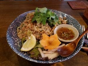 ビンタン食堂