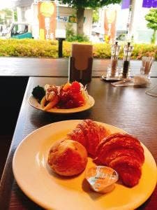 フォルクス 港南台店