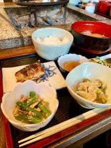 民芸 いろり茶屋