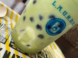 L.A.U.N.D.R.Y. コインランドリー&トレーラーカフェ