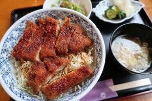 お食事処 かめや