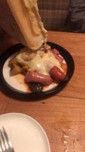 チーズとワインのお店 DEN HIBIYA