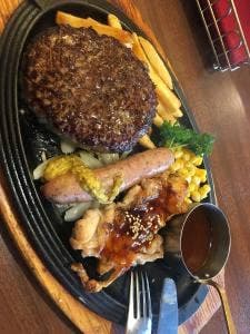 ロイヤルホスト 水城店