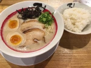 濃厚煮干とんこつラーメン 石田てっぺい 高槻駅前店