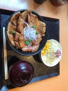 ぶた一家