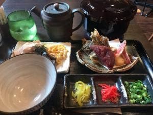 奄美沖縄料理と島酒 朝伊名