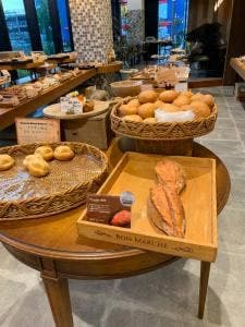 Blanc de Blanc Bakery
