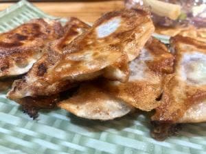 餃子専門店 いろいろ屋 女子大小路店