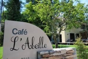 カフェ ラベイユ