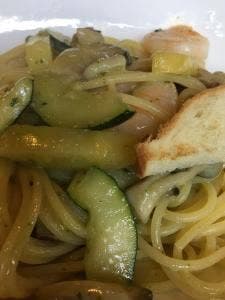 くいしん房 菜もん