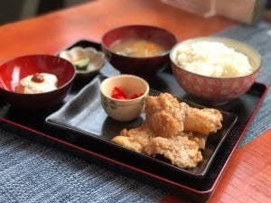 ずくだせ食堂 赤坂店