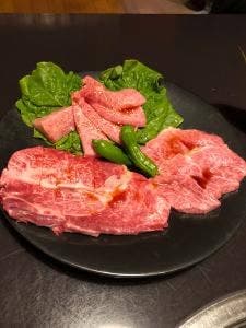 焼肉 スグル