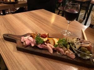 肉バルstaub