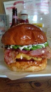 ザグッドベアーバーガー 貝沢本店