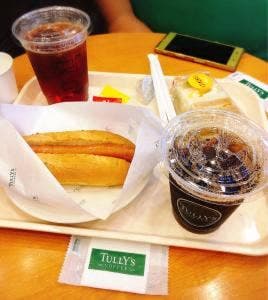 タリーズコーヒー 梅田茶屋町MBS店