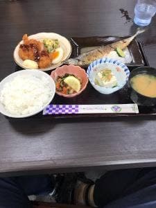食堂 かどや