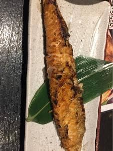 川崎銀柳街入口のひもの屋